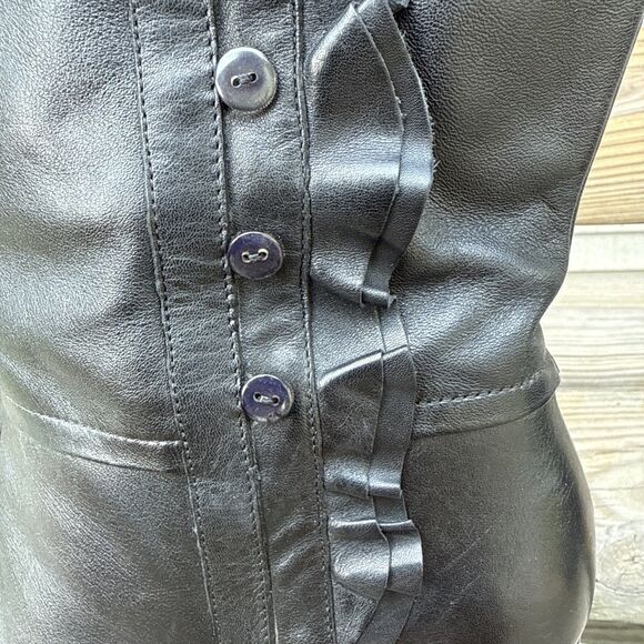 Clarks Artisan Women Black Leather Mid Calf Ruffles Button Detail Boots Size 9.5 - Picture 2 of 11